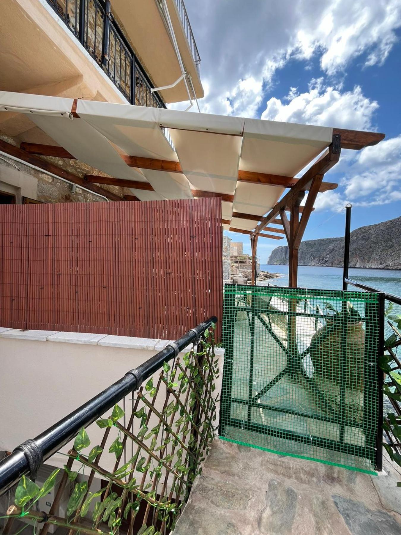 Milopetra Villa Gerolimenas Exterior photo